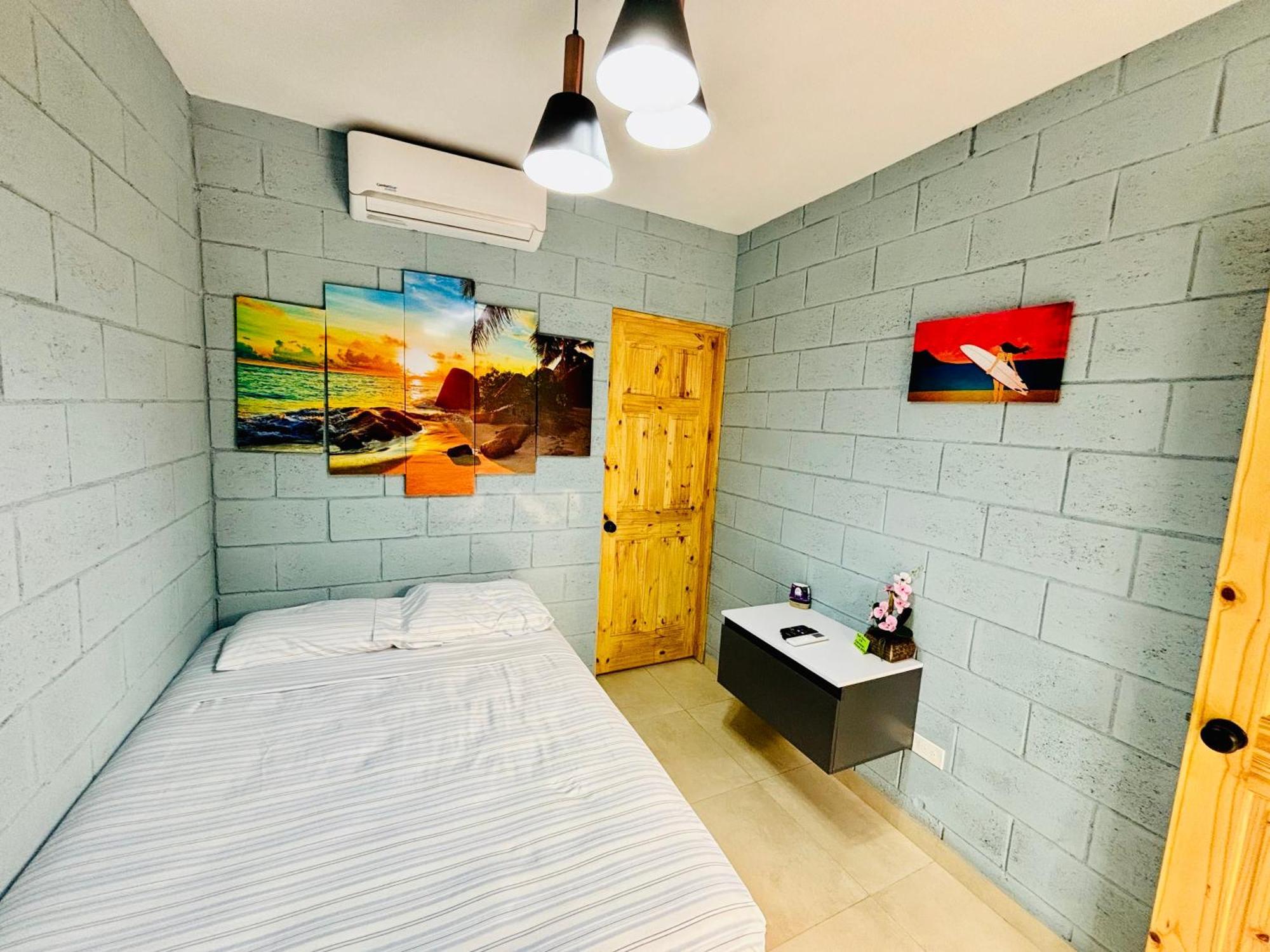 Hostal Camila'S Tamanique Kültér fotó