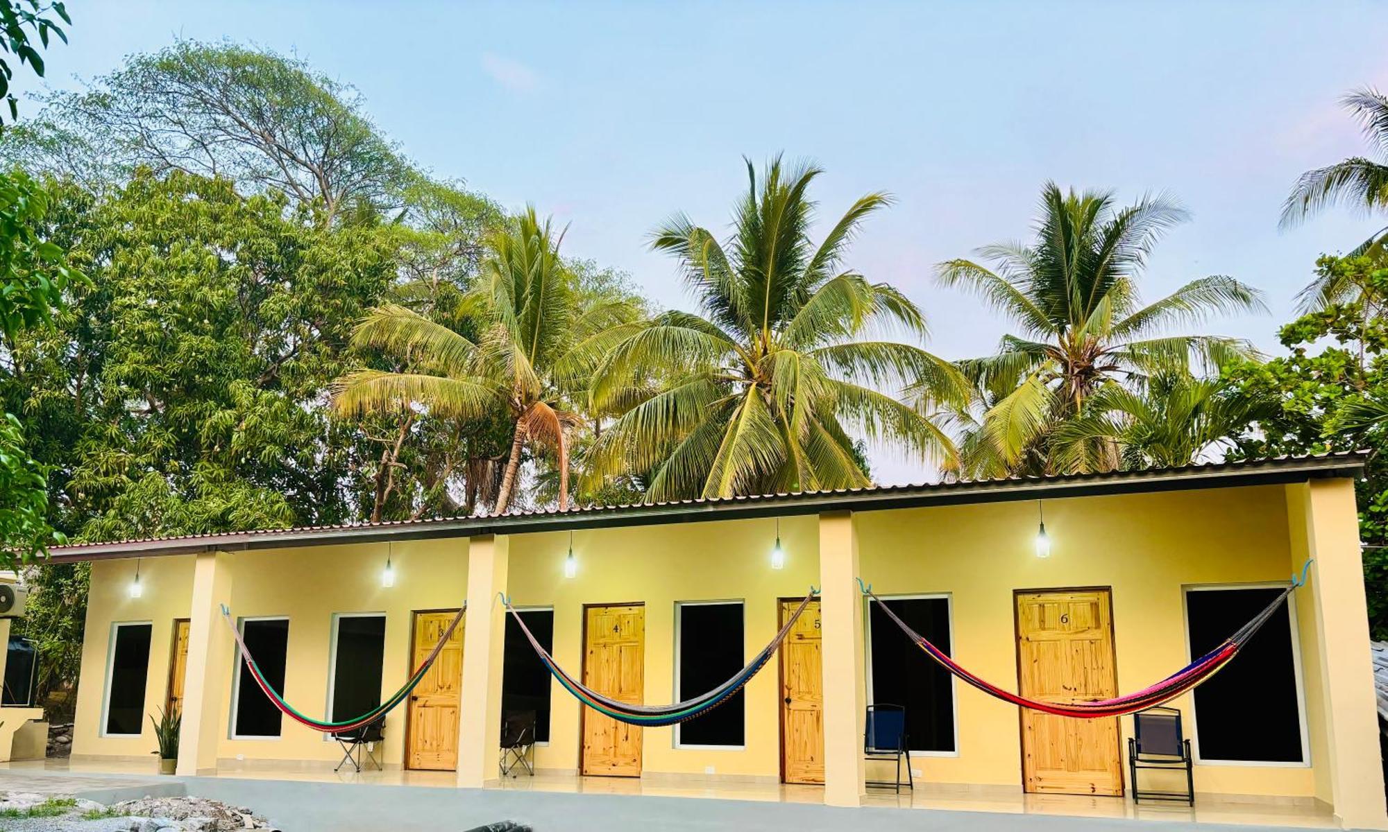 Hostal Camila'S Tamanique Kültér fotó