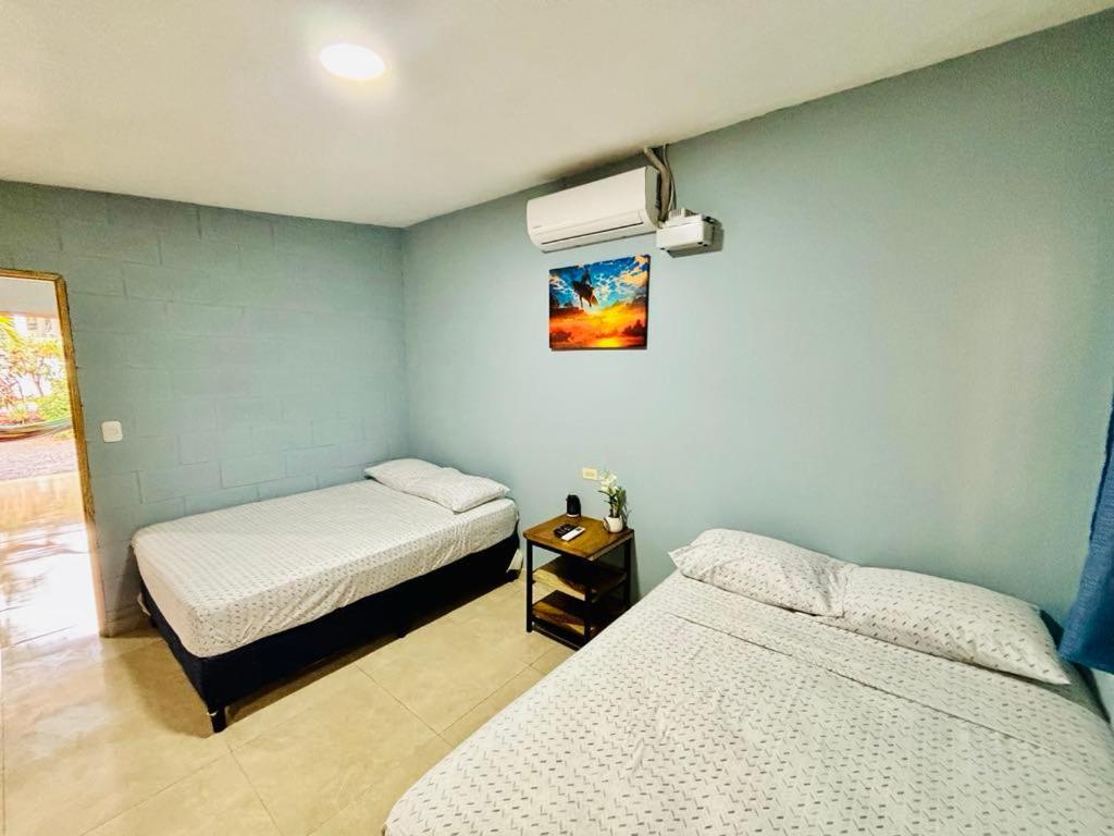 Hostal Camila'S Tamanique Kültér fotó